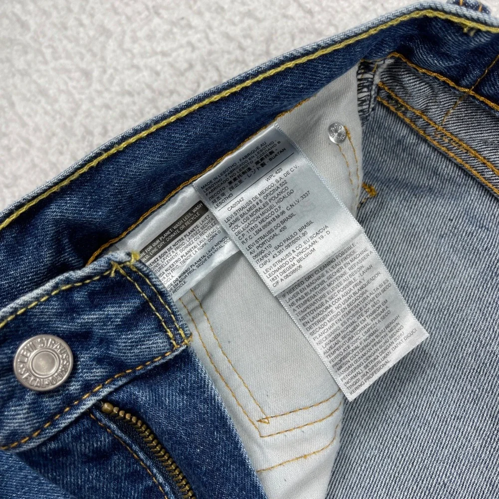 Levis 505 Jeans Mens 40x30 Blue Straight Leg Regular Fit Medium Wash Denim